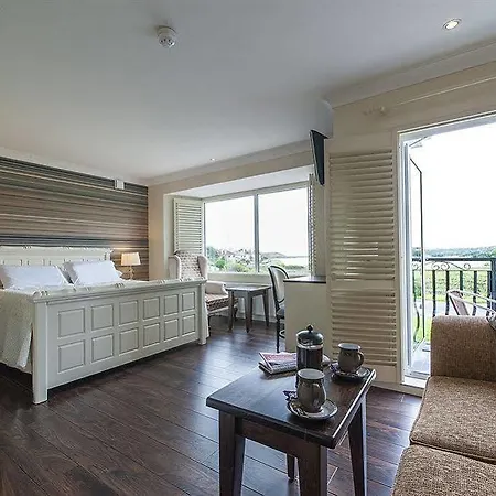 Sea Breeze فندق مبيت وإفطار غالواي